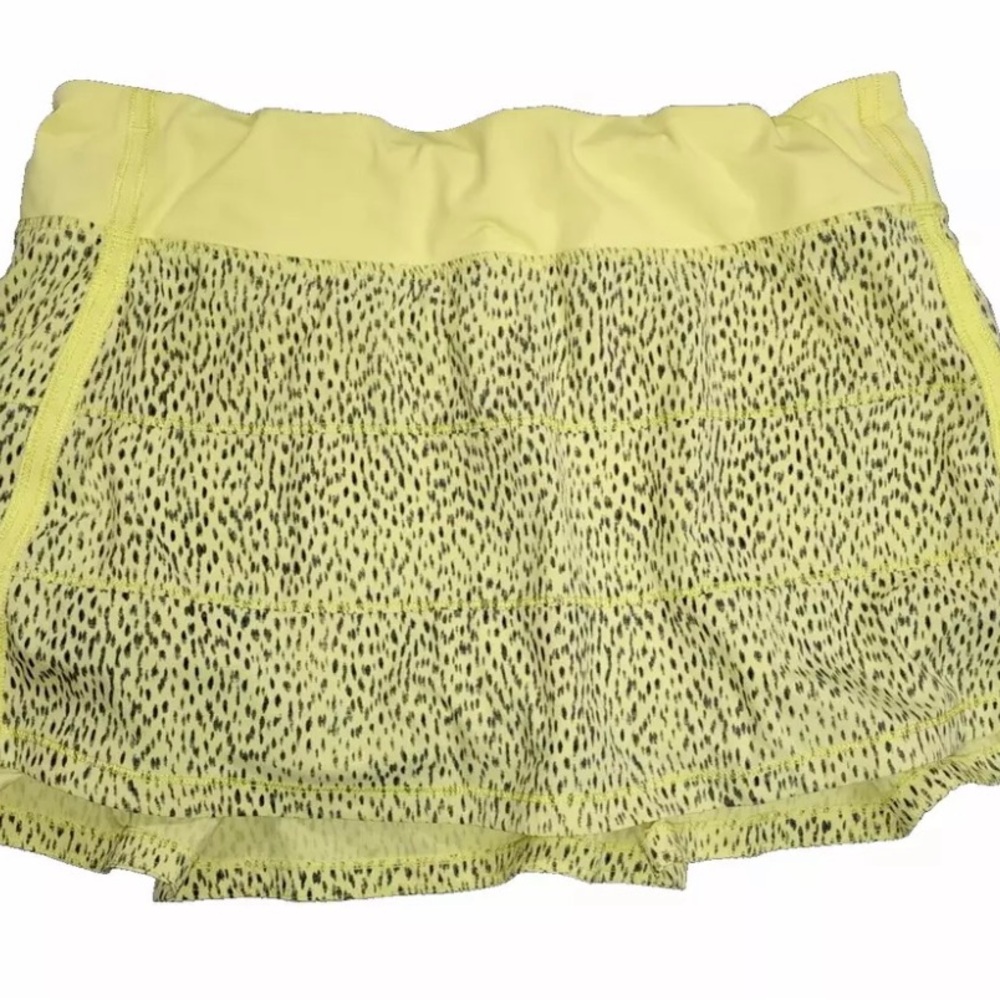 Lululemon pace rival skirts